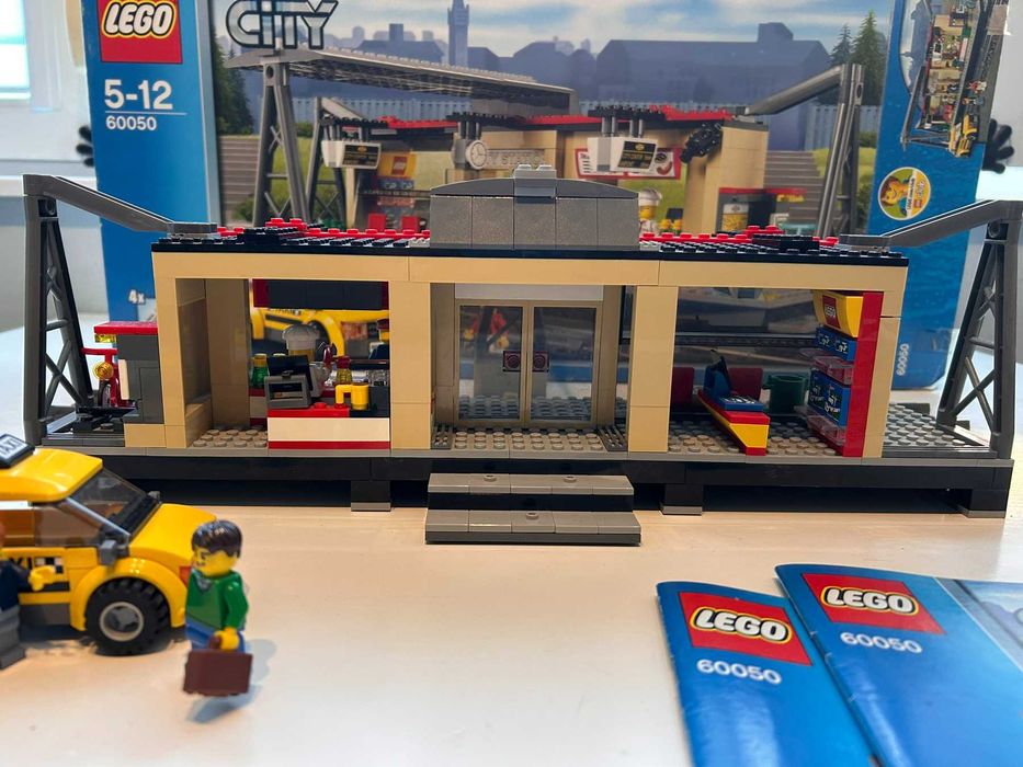 Lego CITY жп гара 60050