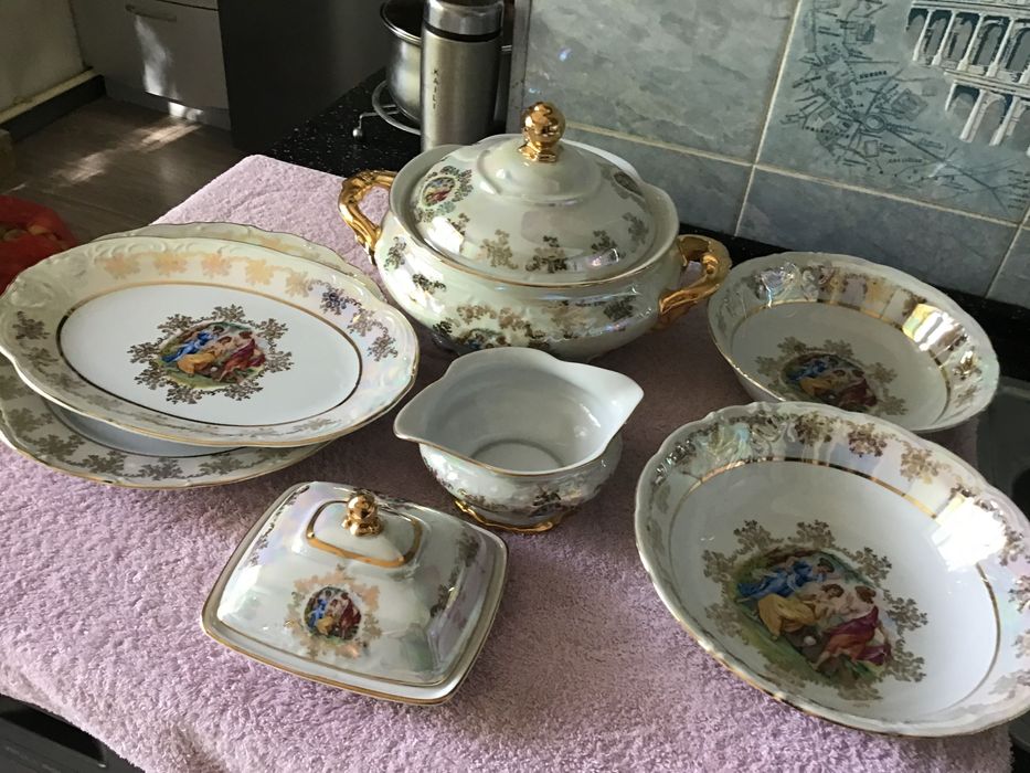 Столовый сервиз Мадонна