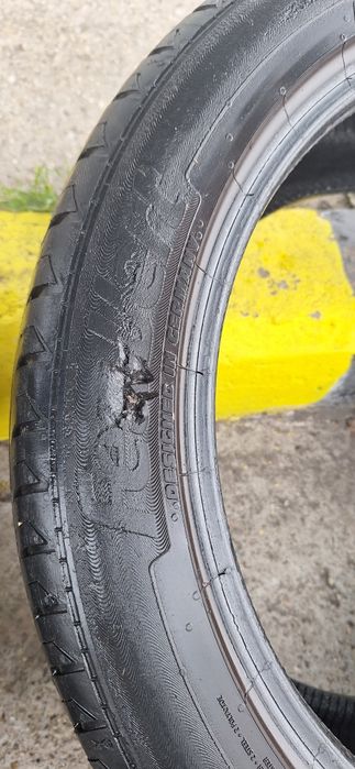 Летни гуми 235/45/18