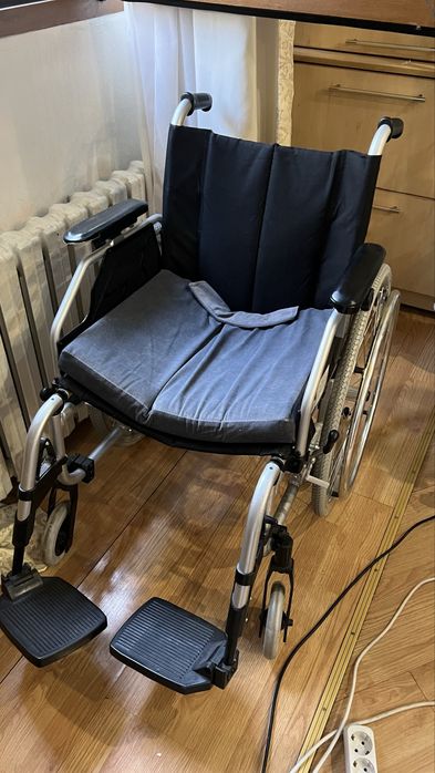 Инвалидная коляска