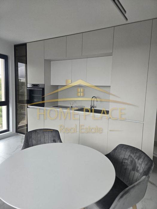 Дава се под наем Тристаен апартамент в Варна, Бриз - 75 кв.м за 765 € - Снимка #1