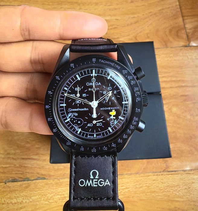 Omega Swatch Snoopy Moonswatch