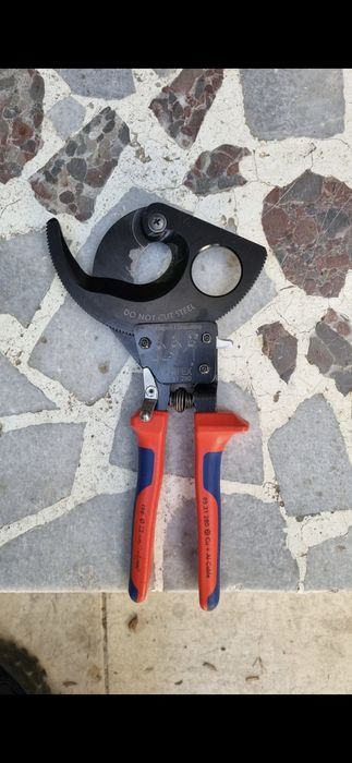 Ножица за кабели Knipex