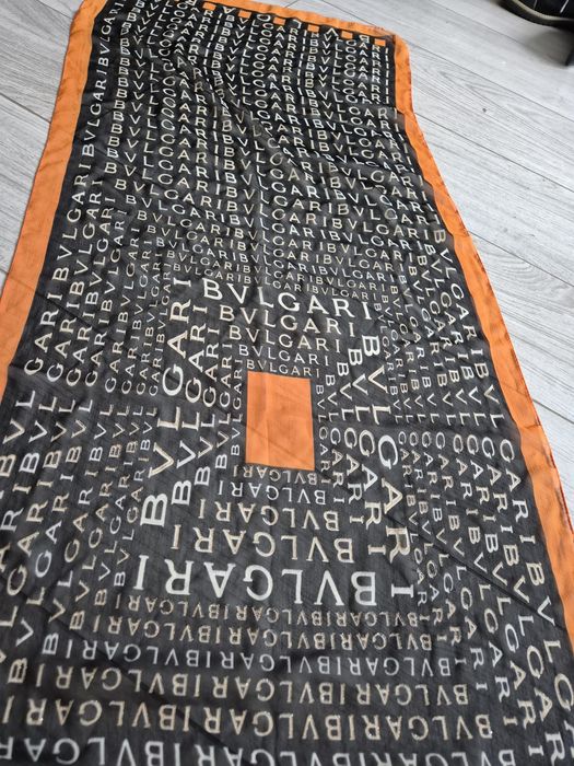 Eșarfă femei Bvulgari