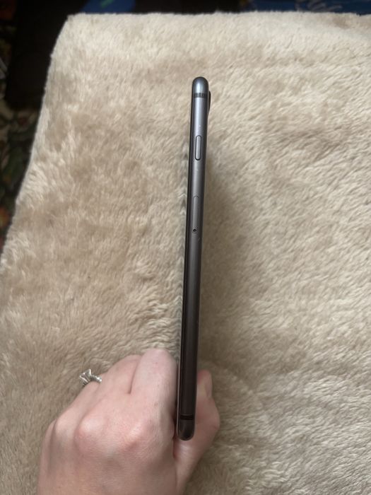Срочно продам iPhone 8 Plus 256 ГБ или обмен на Apple Watch