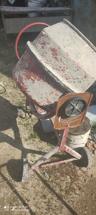 Продам бетономешалку 150,200 литровые
