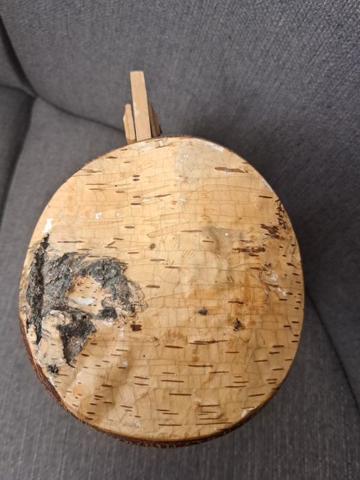 Дървена кана с дръжка