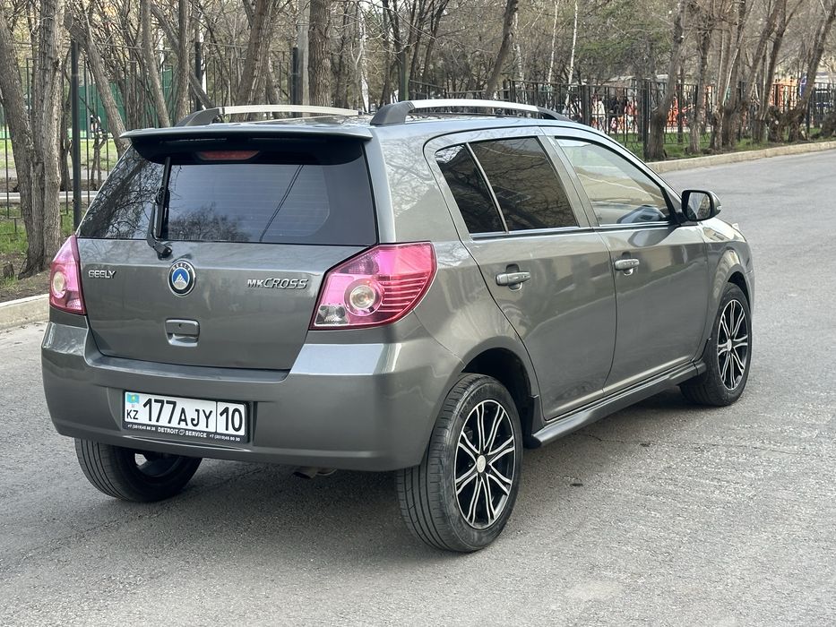 Geely MK Cross 2015 год