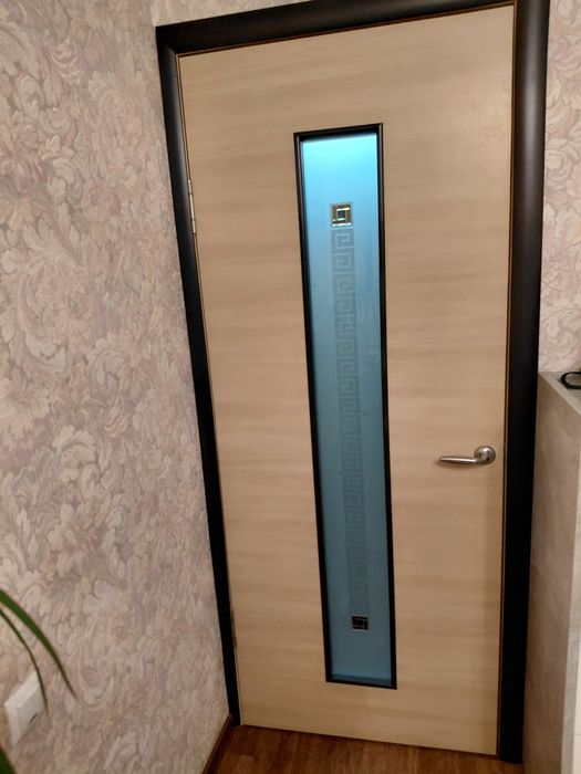 Продам межкомнатные двери б/у