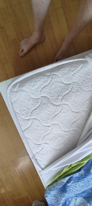 Кровать домиком .