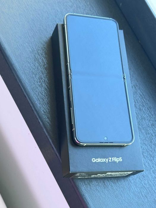 Samsung Z Flip 5