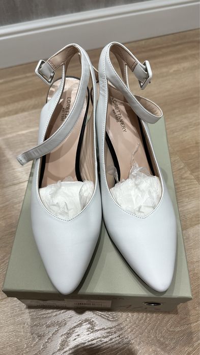 Белые кожаные туфли Loretta Very