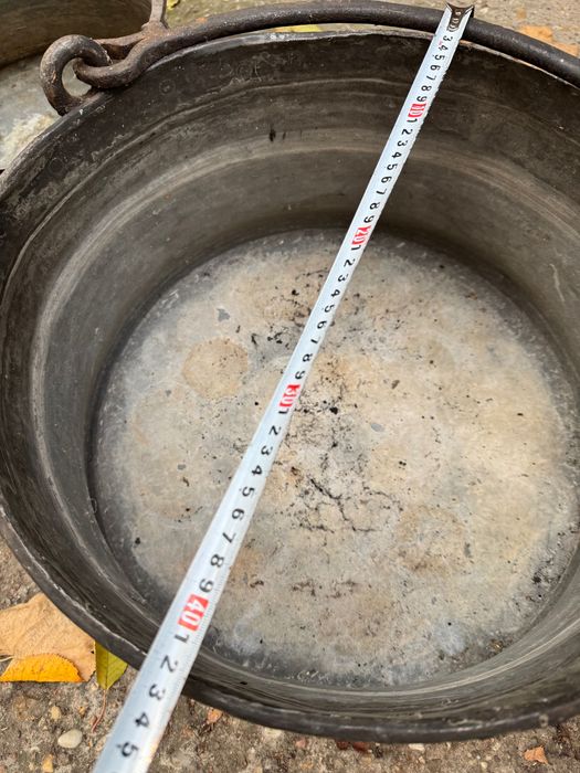 Медни тави  уникат