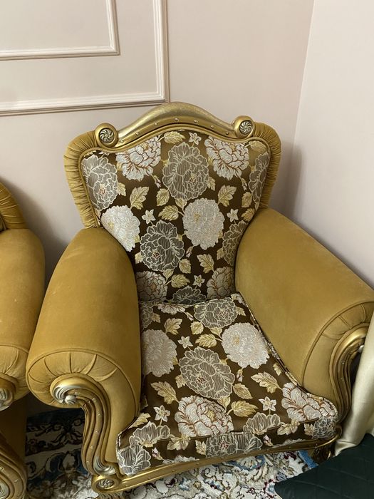 Продается бу диван с 2 креслами