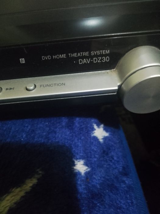 Vând dvd home theatre sistem SONY amplituner