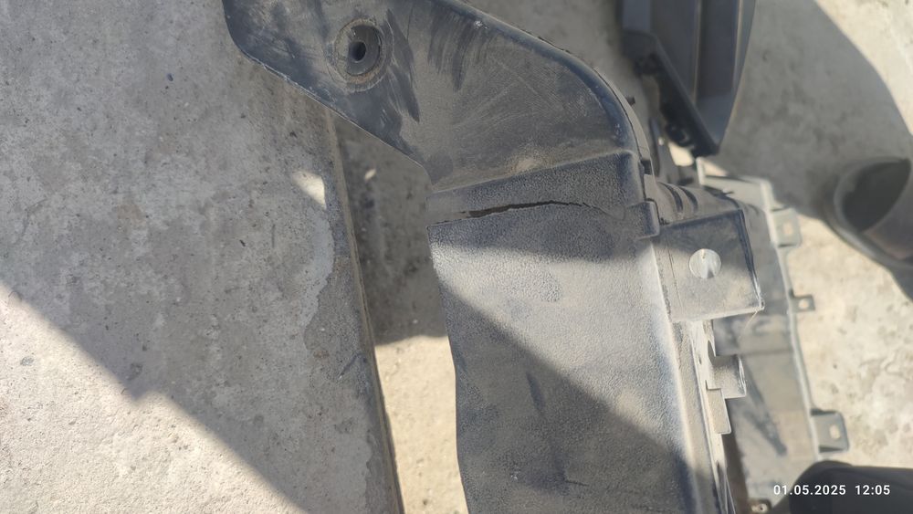 решетка радиатора и телевизор