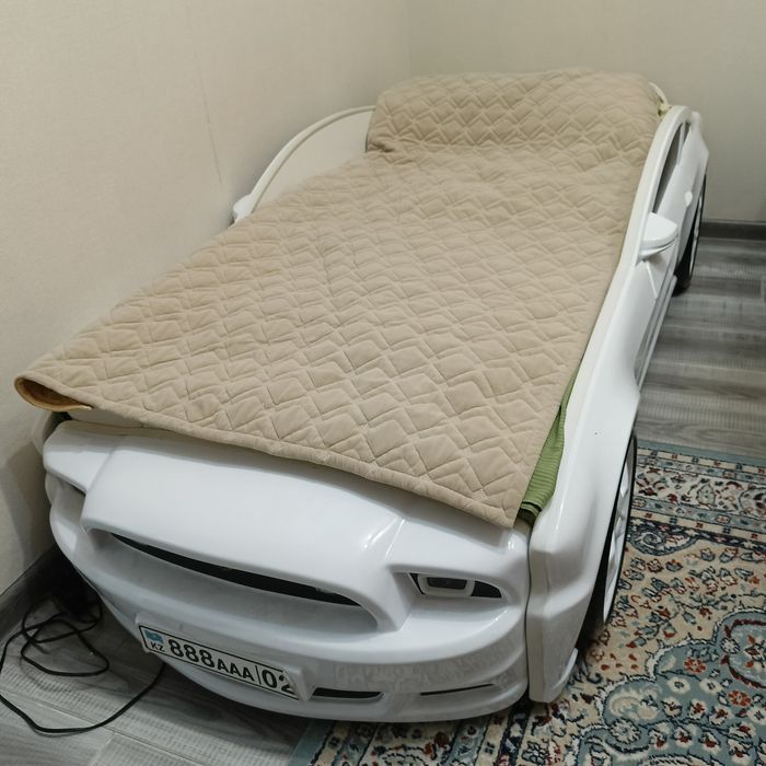 детская кровать машинка