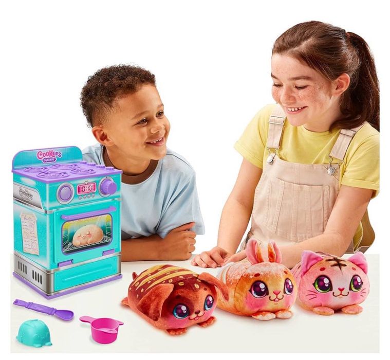 Cookeez Makery Baked Treatz. Mix & Make a Plush Best Friend!