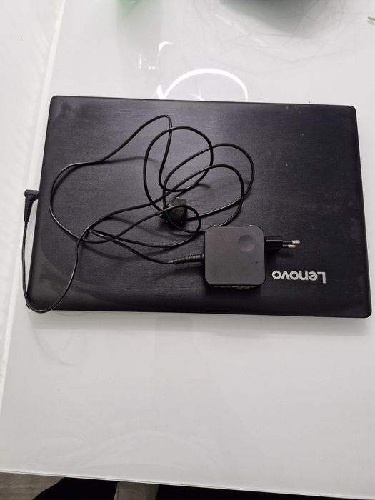 Продавам  лаптопи