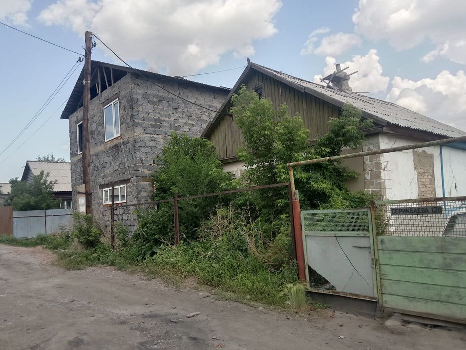 Двух этажный котедж