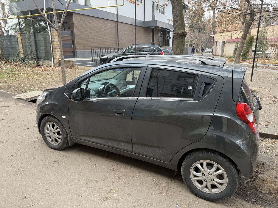 Продаётся Chevrolet Spark AT (автомат)