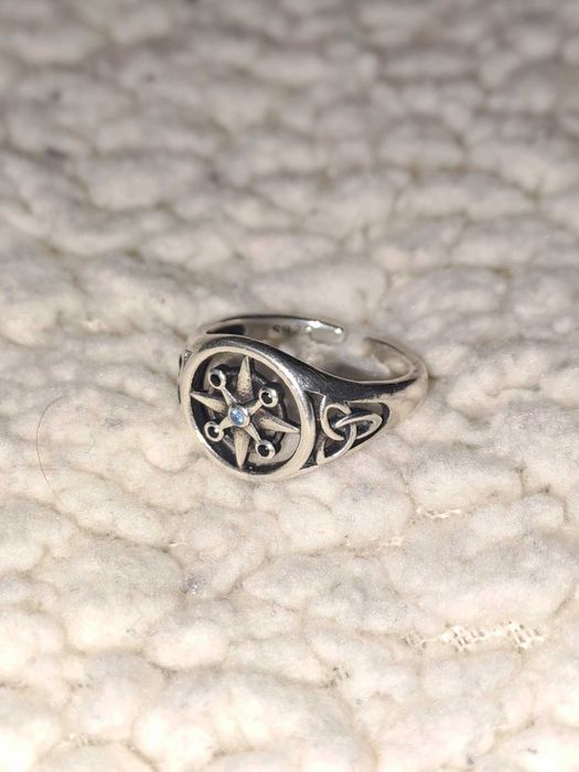 Сребърен пръстен S925 Компас с камъни и трикверта, универсален размер