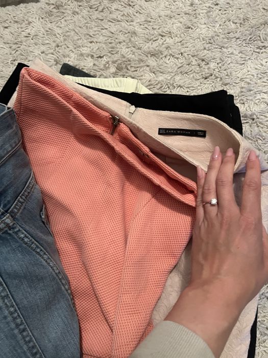 Vand fuste+pantaloni scurti la sac