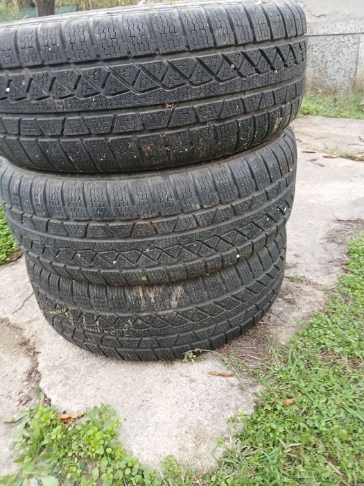 Продавам четири броя зимни гуми