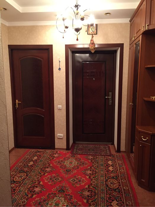 Продаю свою квартиру 77 серия кирпич