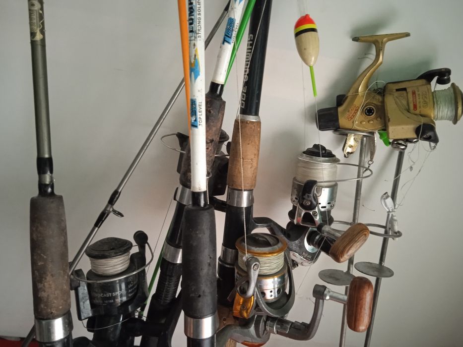 5 Комплект с катушками удочки , Якорь СССР, крючьки , поплавки ,утки