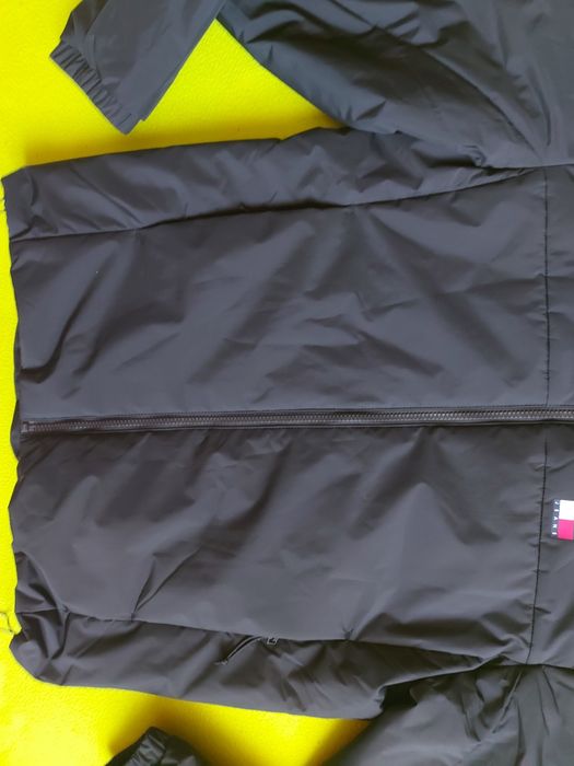Tommy Hilfiger-S-Оригинално