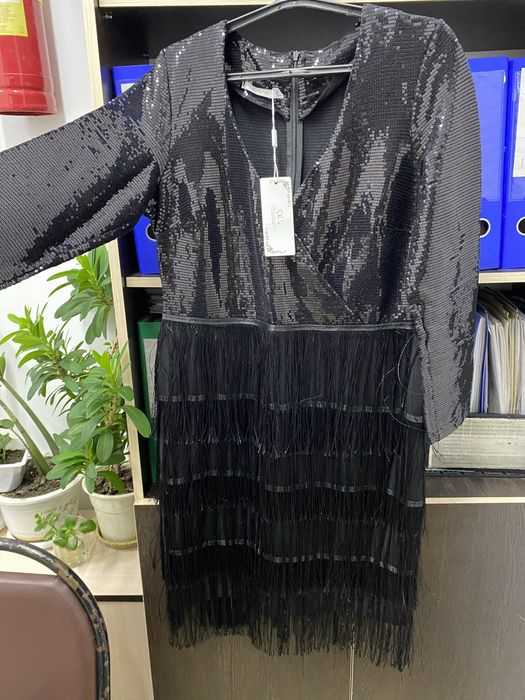 Продам головной убор и платье