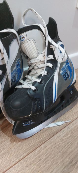 Продам  коньки  в хорошем состоянии