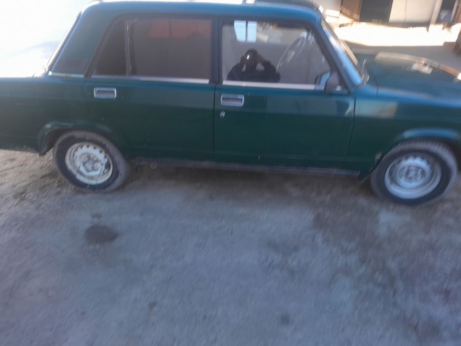 Продам машину ..