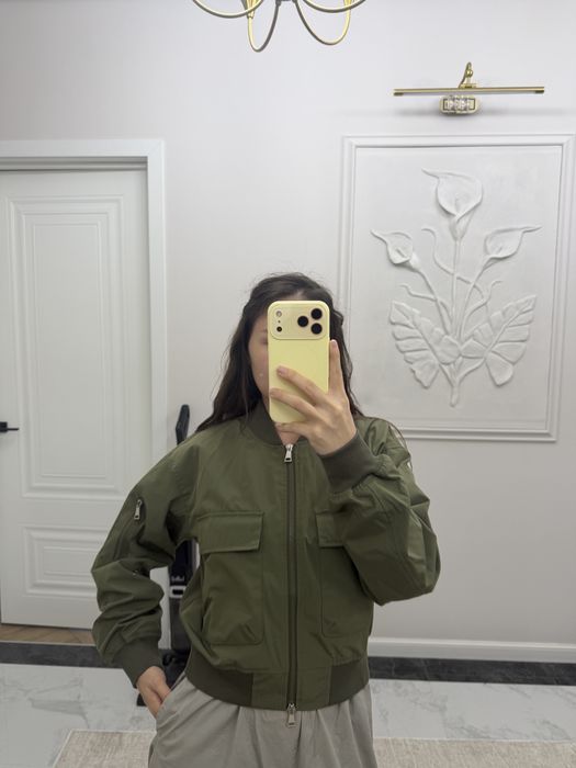 Курточка Moncler