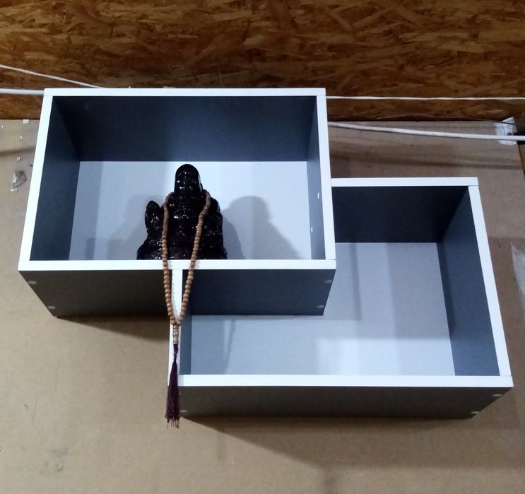 Продам новые полочки!