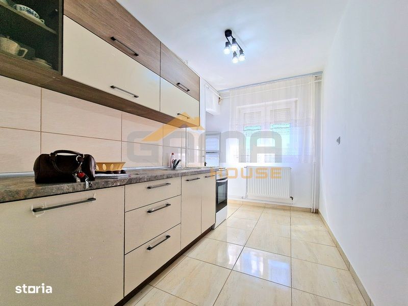 Apartament 2 camere in zona Aurel Vlaicu
