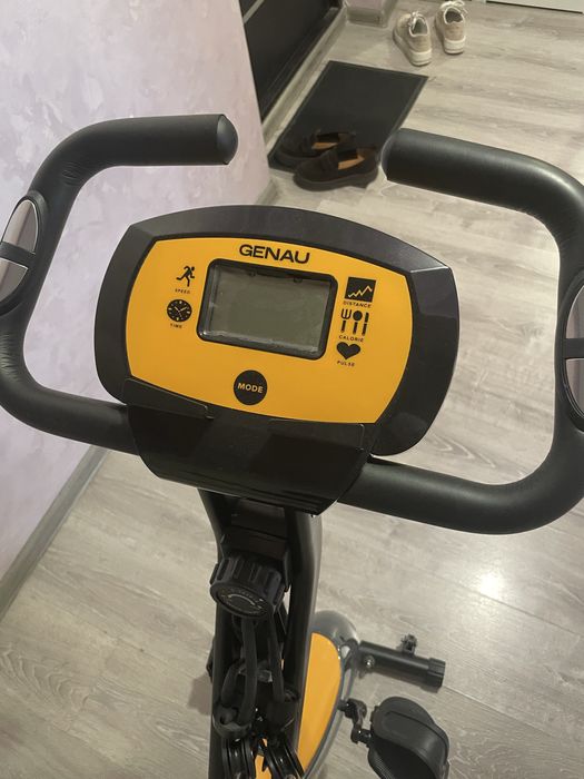 Продам срочно Велотренажер Genau
