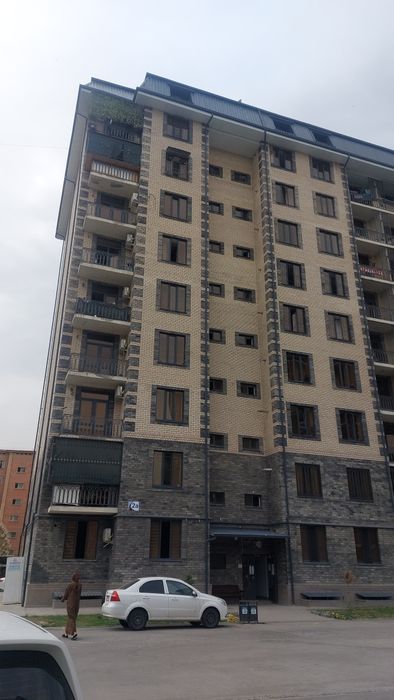 Продаётся квартира СВОЯ.! в элитном доме на янги хаётском районе в дол