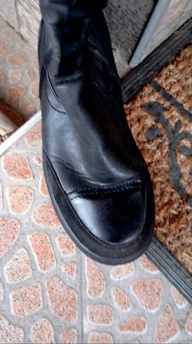 Дамски ботуши от черна изкуствена кожа