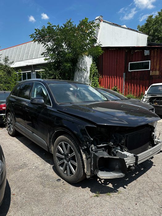 Audi Q7 2017 на части