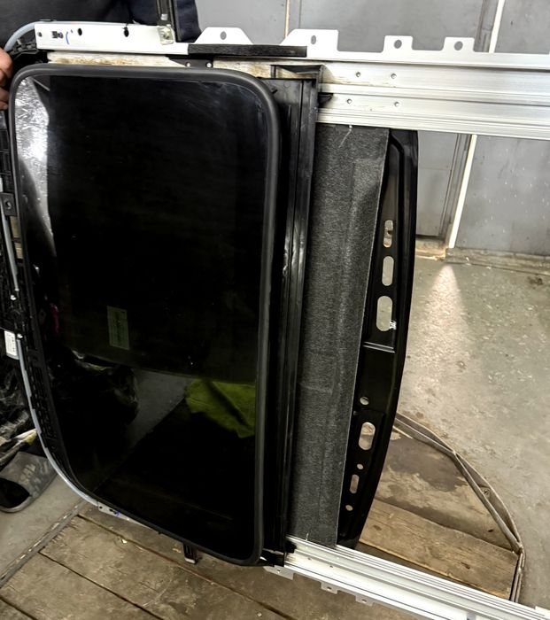 Люк обшивка потолка BYD chazor