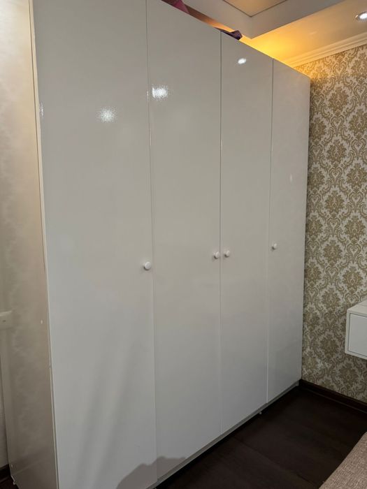 Продам спальный гарнитур