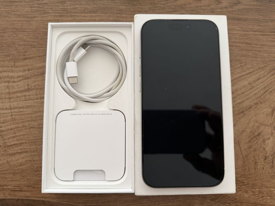 iPhone 15 Pro в гаранция до 07.2027г.