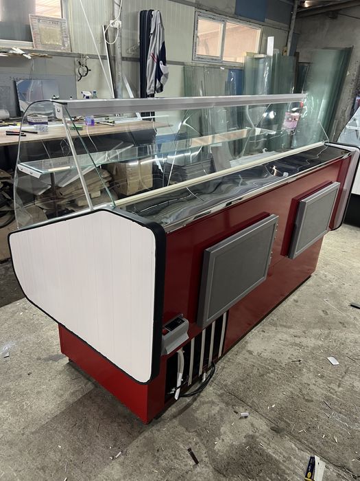 Vitrina frigorifica orizontala pentru alimente reci