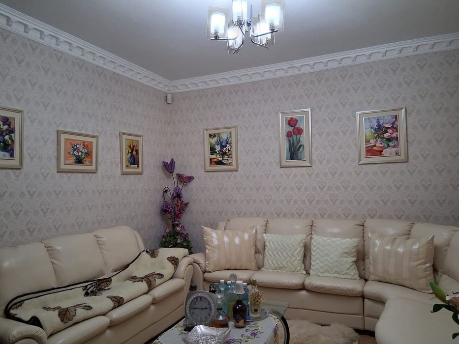Casă de vânzare URGENT în Zorleni – zonă centrală