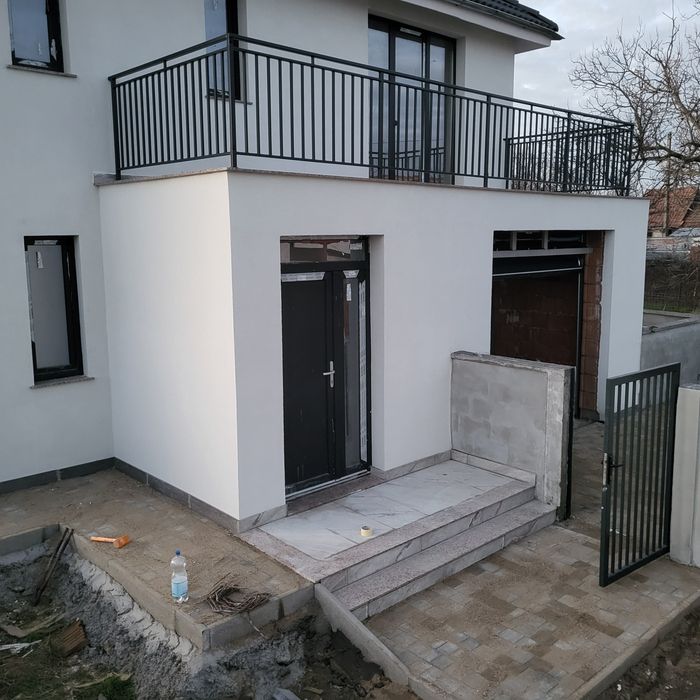 Casa proprie de vanzare
