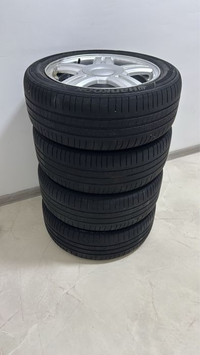 Продам летный шины комплект