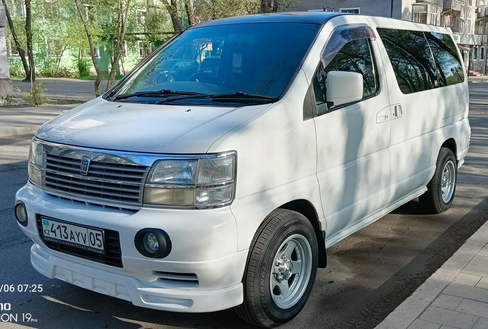 Продам  автомобиль