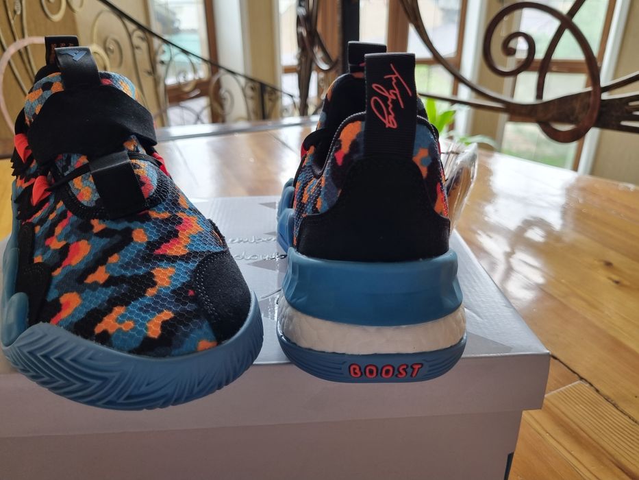 Продаются оригинальные баскетбольные  кроссовки Adidas Trae Young 1